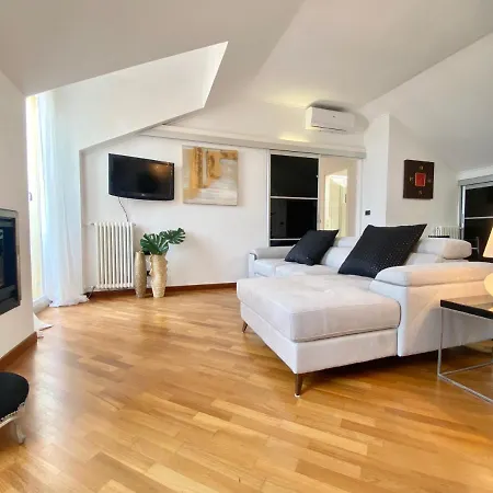 Casaviva - Seaview Penthouse In *