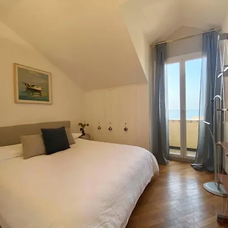 Casaviva - Seaview Penthouse In Apartament Camogli