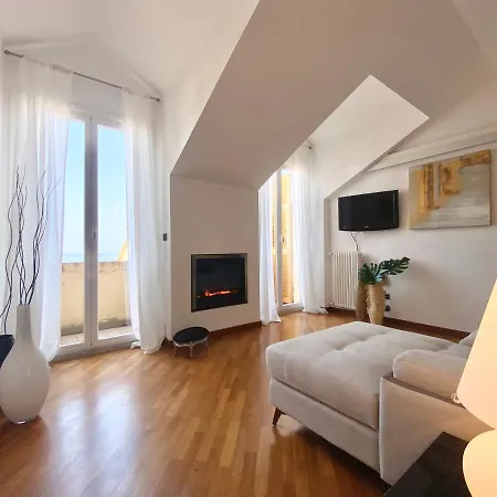 Apartment Casaviva - Seaview Penthouse In Camogli