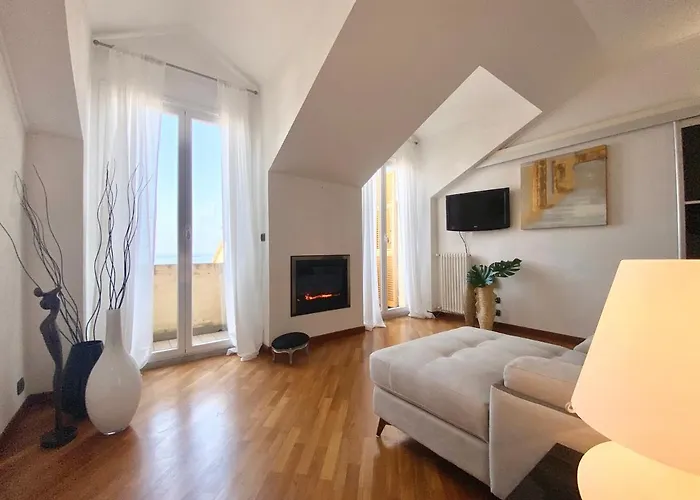 Lägenhet Casaviva - Seaview Penthouse In Camogli